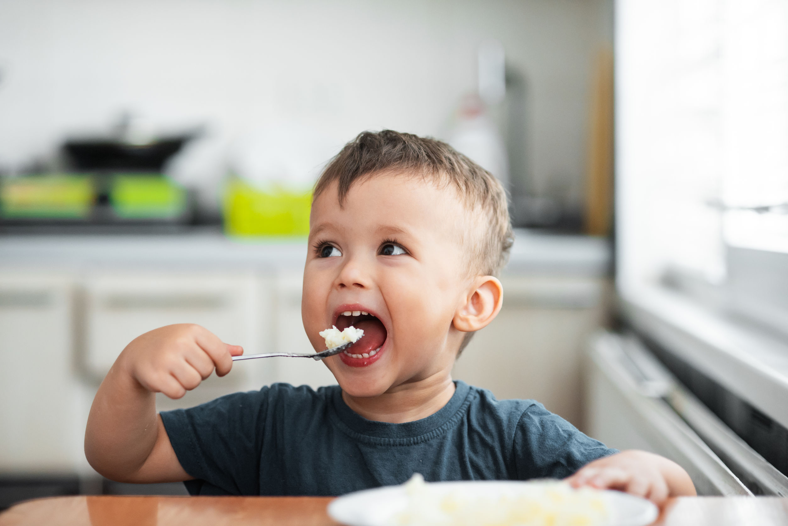 Meu filho de 3 anos só come alimentos brancos: o que fazer?